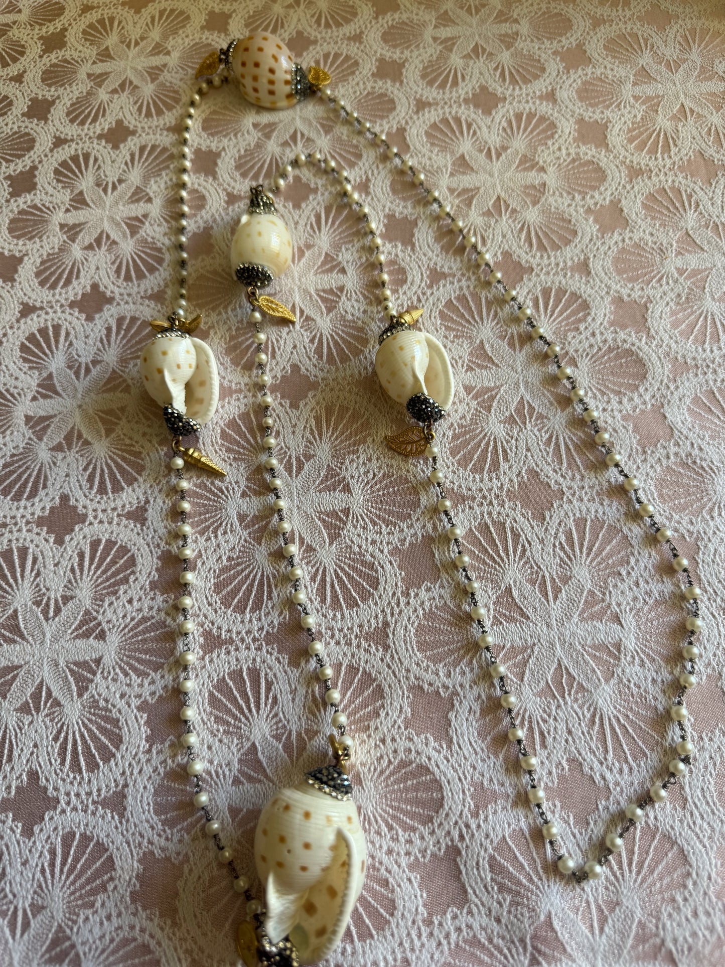 Aphrodite Shell ροζάριο